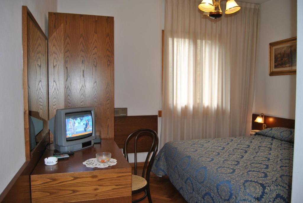 Hotel Archimede Reggello Pokoj fotografie